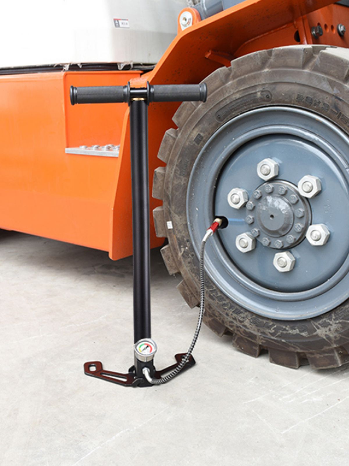 High Pressure Hand Pump + Pressure Gauge